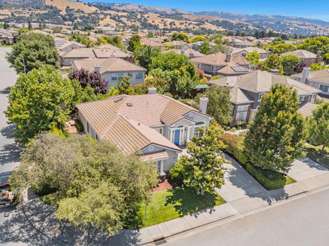 18400 Capistrano Way, Morgan Hill CA: https://media.crmls.org/mediaz/8680f7fa-bd65-4534-a9af-1fd9d6aa042c.jpg