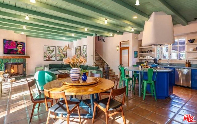 202 Canada Street, Ojai CA: https://media.crmls.org/mediaz/86816f59-beda-4227-9323-4676863ad7c3.jpg