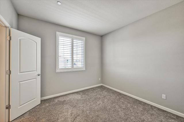 2466 Buzz Aldrin Way, Sacramento CA: https://media.crmls.org/mediaz/8681af63-a0fa-40c1-b14c-5da23b650b50.jpg