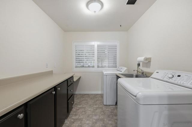 16120 Poderio Ct., Ramona CA: https://media.crmls.org/mediaz/8681c78a-b07a-4185-9252-80b89c0bc108.jpg