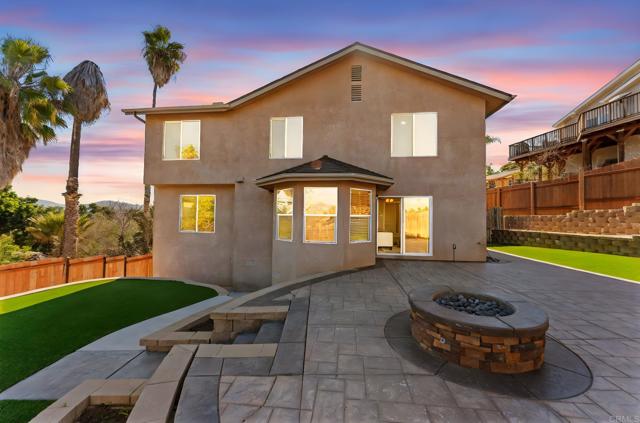 Detail Gallery Image 38 of 55 For 209 Journeys End, Vista,  CA 92083 - 4 Beds | 2/1 Baths