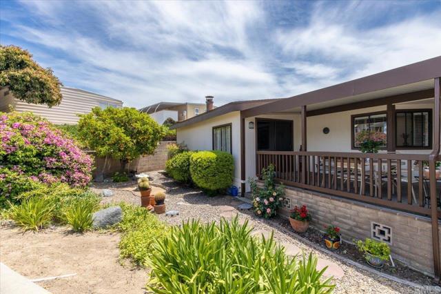 Detail Gallery Image 4 of 59 For 3535 Linda Vista Dr Spc 255,  San Marcos,  CA 92078 - 2 Beds | 2 Baths