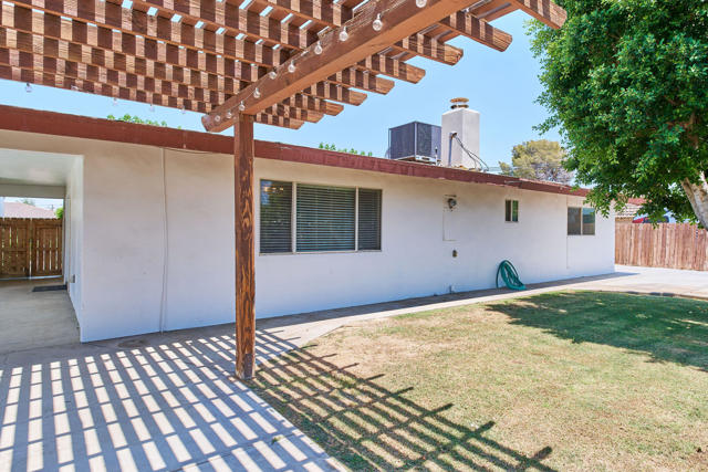 83175 Rue Paray, Thermal CA: https://media.crmls.org/mediaz/8682f12b-ce0b-4bd0-88fb-825a43faddfb.jpg