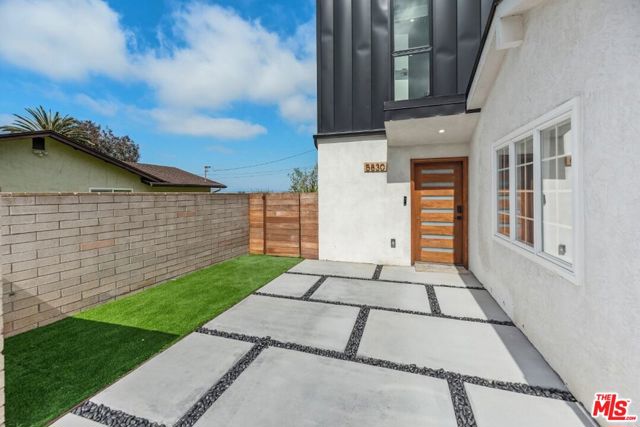 5830 Desert View Drive, La Jolla CA: https://media.crmls.org/mediaz/86831c79-e75c-4ecf-95e3-a59f702a99a5.jpg