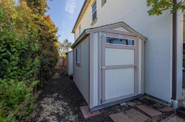 2967 Garnet Way, Marina CA: https://media.crmls.org/mediaz/868447c5-641f-4268-b33a-b9a016f33e5a.jpg