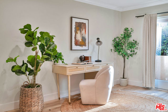 118 S Clark Drive, West Hollywood CA: https://media.crmls.org/mediaz/86864120-42b0-4f93-bcfc-fc9422f49014.jpg