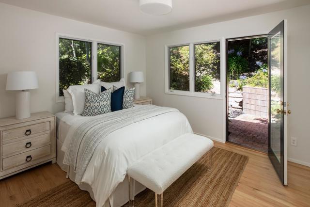 23480 Ravensbury Avenue, Los Altos Hills CA: https://media.crmls.org/mediaz/8686c1b0-cdd6-4ff0-81a4-6f6a108f11ce.jpg