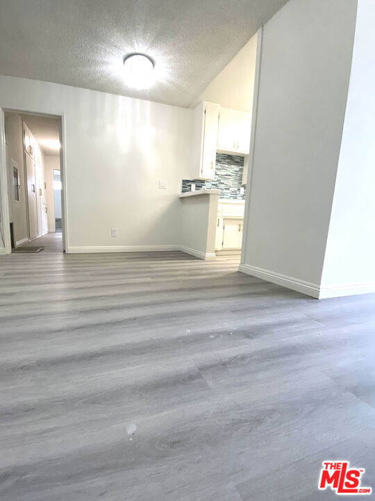 4171 W 4th Street, Los Angeles CA: https://media.crmls.org/mediaz/8686cf6a-d1de-4f3d-9004-0795b58ebccb.jpg