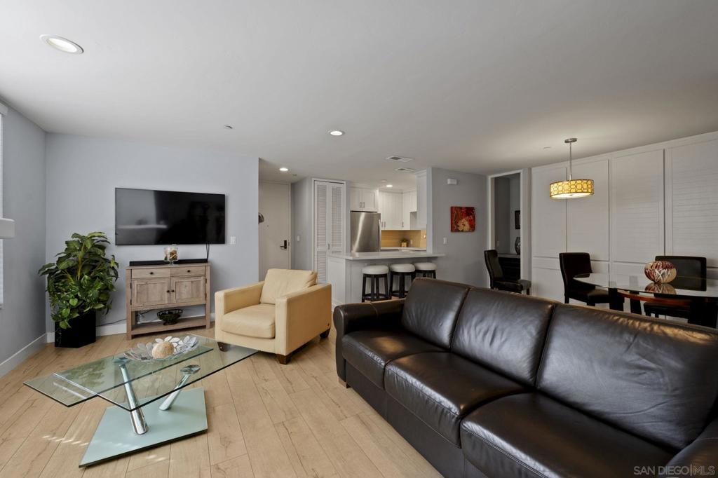 4082 Albatross St - photo 15