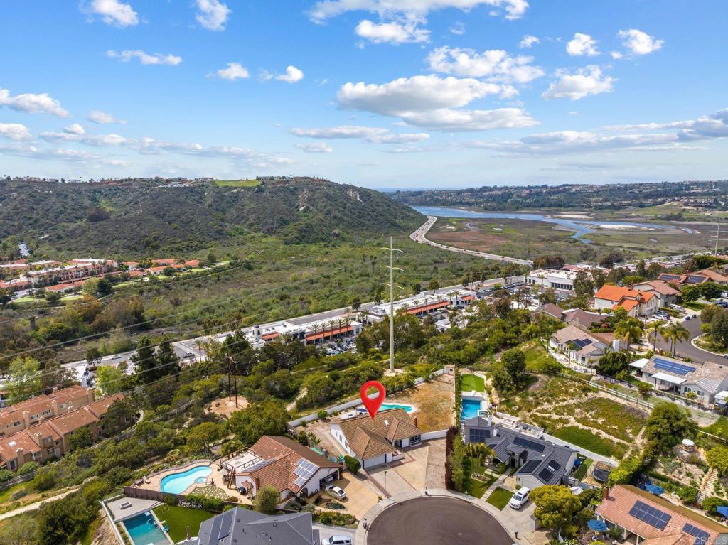 2002 Ladera Ct