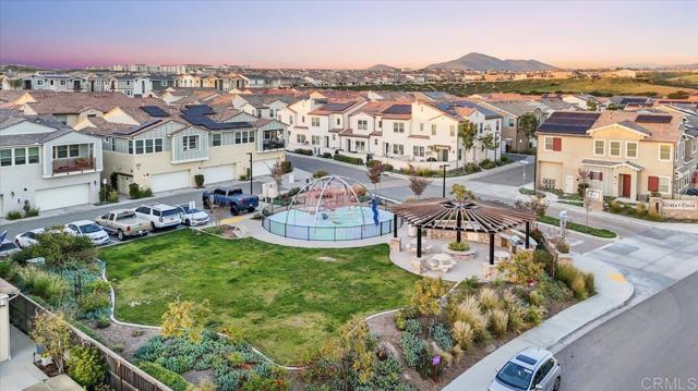 Detail Gallery Image 47 of 52 For 1184 Calle Oroblanco #3,  Chula Vista,  CA 91913 - 3 Beds | 3 Baths