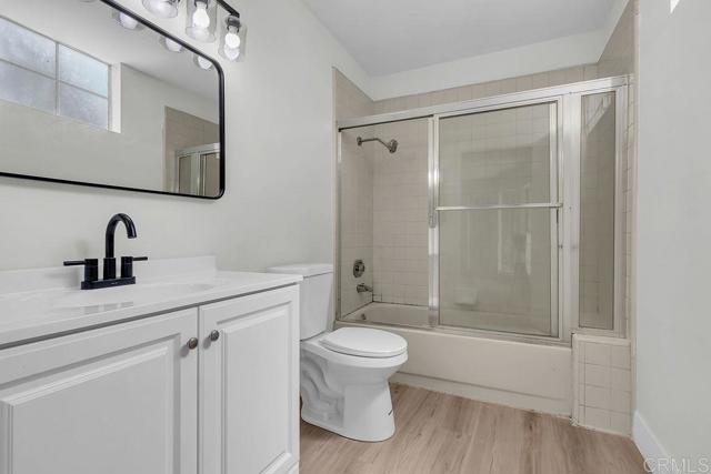 Detail Gallery Image 12 of 23 For 12130 Ohio Ave #302,  Los Angeles,  CA 90025 - 3 Beds | 3/1 Baths