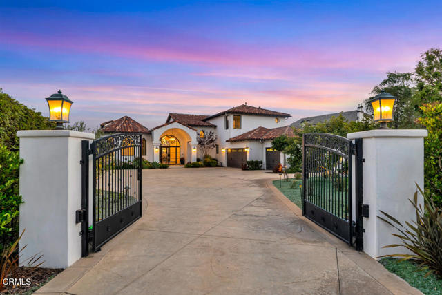 45 Valley Vista Drive, Camarillo CA: https://media.crmls.org/mediaz/8688fdc6-0691-4863-aaea-05679f30cf50.jpg