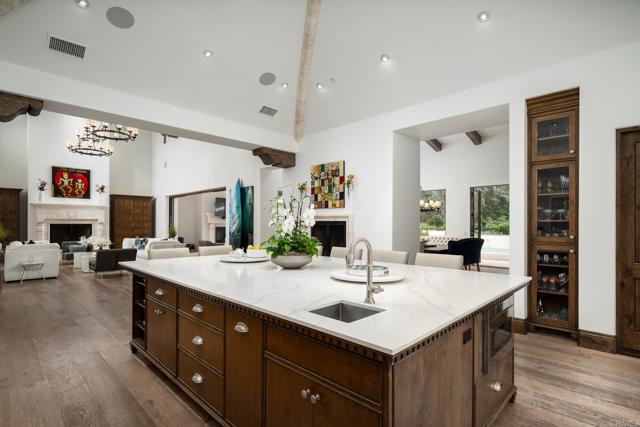 Image 12 of 40 For 18411 Calle La Serra