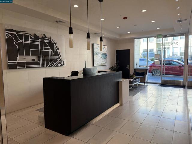 2655 Bush, San Francisco CA: https://media.crmls.org/mediaz/8689ddfe-4410-448e-8d6a-12ee21ca52f0.jpg