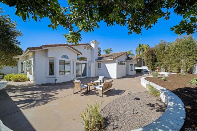 326 Justina Drive, Oceanside CA: https://media.crmls.org/mediaz/868a2d18-523b-4950-ad51-305822c41447.jpg