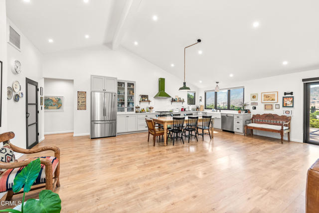 Detail Gallery Image 17 of 65 For 2474 Barbara Dr, –,  CA 93012 - 4 Beds | 3/1 Baths