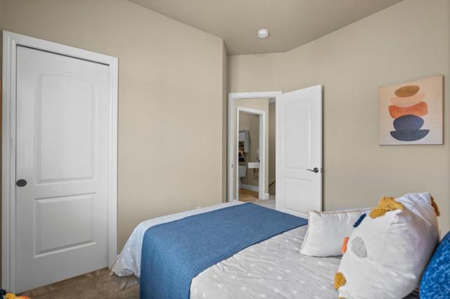 427 Willow Glen Way, San Jose CA: https://media.crmls.org/mediaz/868bd4e0-9df0-44fb-a9bd-4832373be4b6.jpg