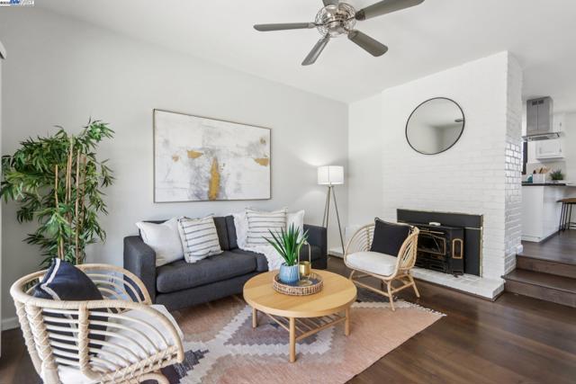 5349 Valpey Park Ave, Fremont CA: https://media.crmls.org/mediaz/868c0fc2-405c-48b3-98cb-408ac320d91f.jpg