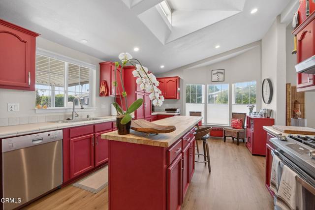 Detail Gallery Image 16 of 61 For 1215 Anchors Way Drive #75,  Ventura,  CA 93001 - 2 Beds | 2 Baths