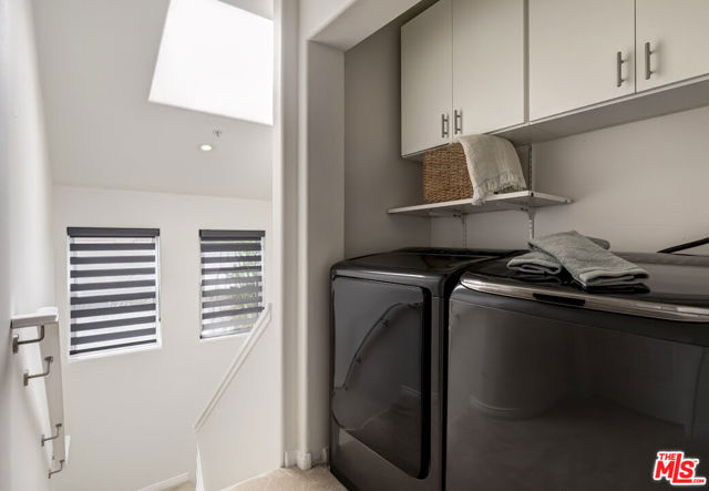 1630 E Palm Avenue, El Segundo CA: https://media.crmls.org/mediaz/868d68fb-2179-4115-b2f9-79afbc410145.jpg