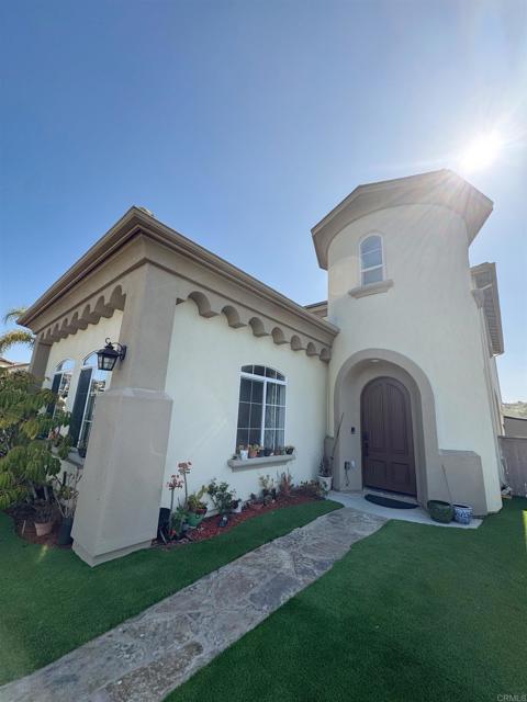 Detail Gallery Image 3 of 52 For 1498 Berry Creek Place, Chula Vista,  CA 91913 - 5 Beds | 4/1 Baths