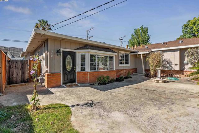 Image 8 of 60 For 38011 Temple Way