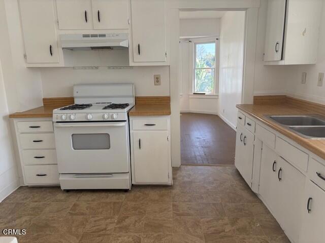 Detail Gallery Image 7 of 14 For 403 S Evergreen Dr, Ventura,  CA 93001 - 2 Beds | 1 Baths