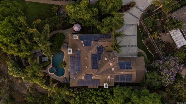 3655 Sage Canyon Drive, Encinitas CA: https://media.crmls.org/mediaz/869027a3-0faa-4268-a1dc-34a5c2f7fa0d.jpg