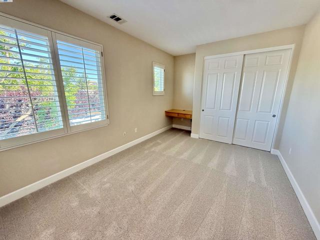 752 Barleta Ln, Livermore CA: https://media.crmls.org/mediaz/86912c56-6115-4eae-a0db-d1a367ec586e.jpg
