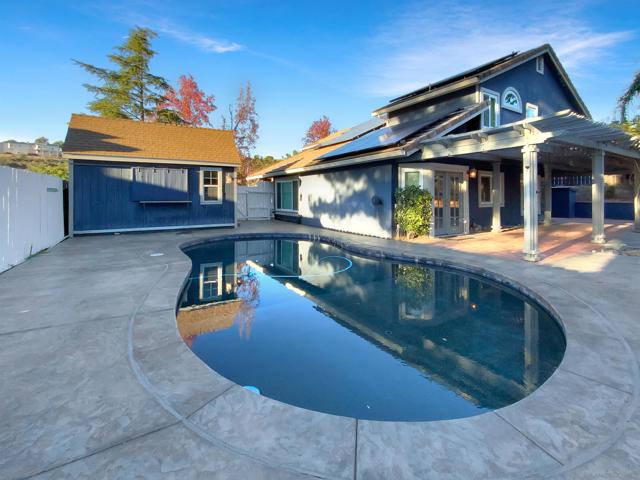 23459 Barona Mesa Rd, Ramona CA: https://media.crmls.org/mediaz/8691a04f-8a9d-4b54-8551-aaa1a9fa995b.jpg