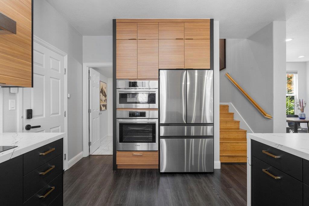 https://media.crmls.org/mediaz/8691d46b-83fe-4d97-92ca-9938383bf859.jpg?preset=X-Large