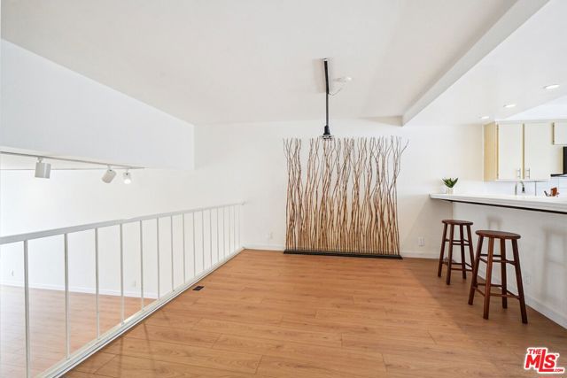 13065 Mindanao Way, Marina del Rey CA: https://media.crmls.org/mediaz/8692ad77-c91c-4c7f-aa66-128af3a24751.jpg