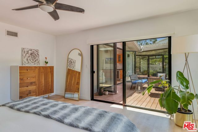 874 N Norman Place, Los Angeles CA: https://media.crmls.org/mediaz/869318de-5967-4a40-b174-310c16c5ecfa.jpg