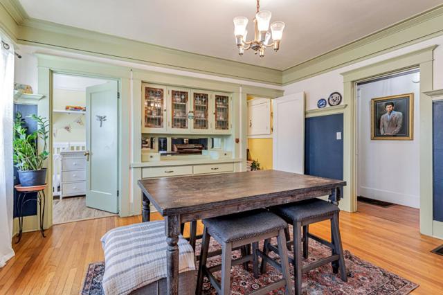 30 W Lake Avenue, Watsonville CA: https://media.crmls.org/mediaz/8694f976-f50e-43b0-94a8-88e5d865d939.jpg