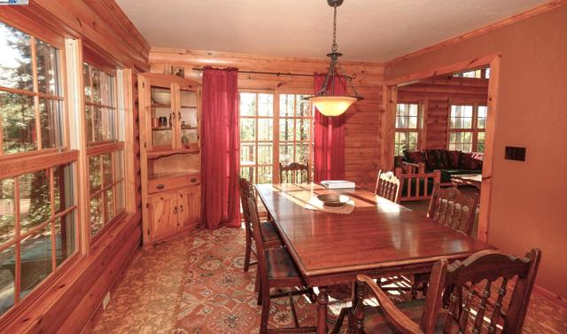 14068 Gas Canyon Rd, Nevada City CA: https://media.crmls.org/mediaz/86951814-d7ee-44b2-8c47-ac0807c2660e.jpg