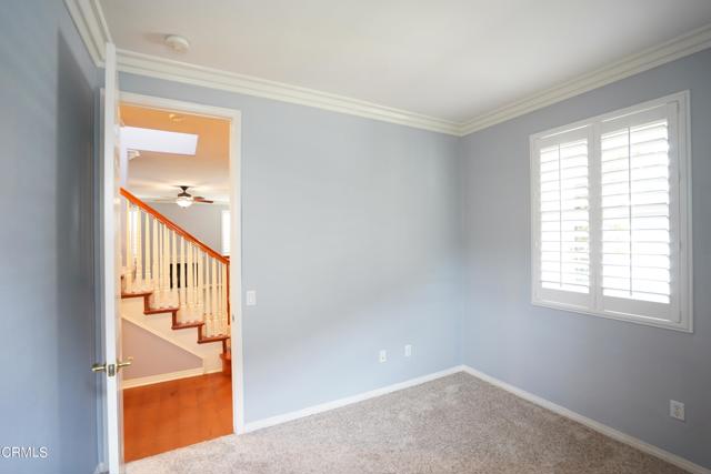 341 Spring Park Road, Camarillo CA: https://media.crmls.org/mediaz/86961460-aaa9-42d5-a740-dd7fc4a84119.jpg