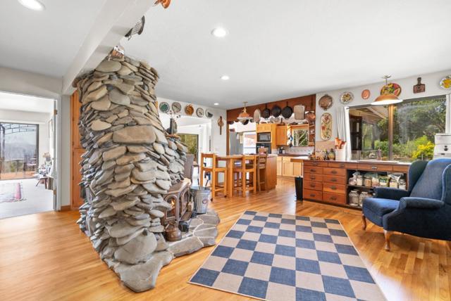 739 Snyder Avenue, Aromas CA: https://media.crmls.org/mediaz/86966faf-6ebd-4577-a732-85cce1fc0887.jpg