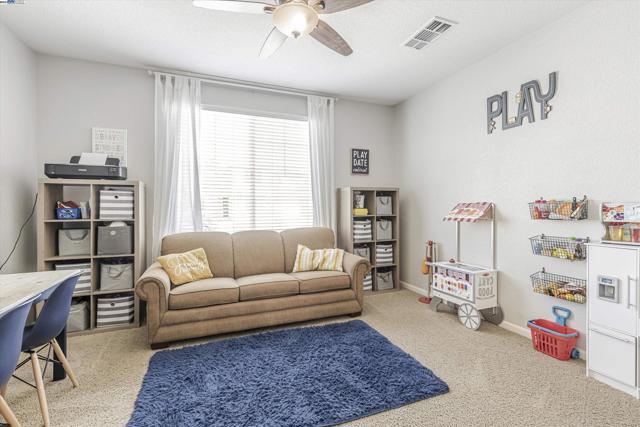 Image 19 of 53 For 4003 Blacksmith Cir