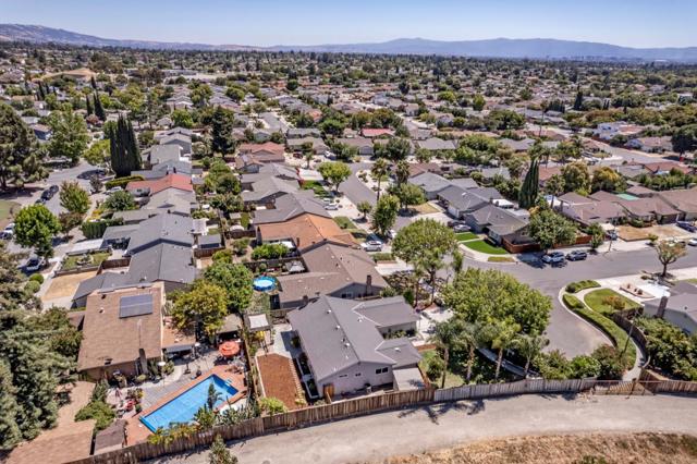 3166 Balmoral Drive, San Jose CA: https://media.crmls.org/mediaz/86973a17-b52b-4b98-88df-b97c4c31eebc.jpg