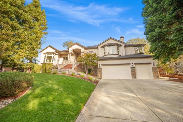 2360 Sunflower Circle, Gilroy CA: https://media.crmls.org/mediaz/8697e223-94fc-466f-83a8-e1446683d944.jpg