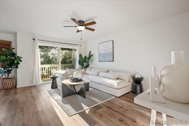 721 Buena Tierra Way, Oceanside CA: https://media.crmls.org/mediaz/8698bd72-d1c6-4931-a515-5cafa76d866d.jpg