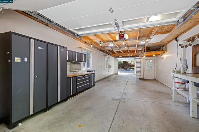 5104 Alhambra Valley Rd, Martinez CA: https://media.crmls.org/mediaz/8698de7c-c26c-4365-bbdf-972bec2299b0.jpg