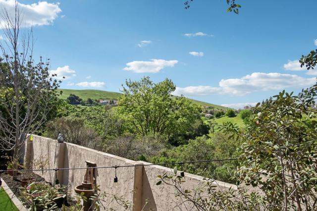 5183 Apennines Circle, San Jose CA: https://media.crmls.org/mediaz/8699cabc-c5c3-432c-bef0-0f89894970b7.jpg