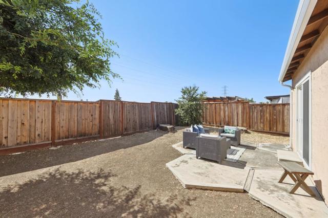 2995 Pettigrew Court, San Jose CA: https://media.crmls.org/mediaz/869b5ad1-35f2-47f0-901b-bd28839d5aee.jpg