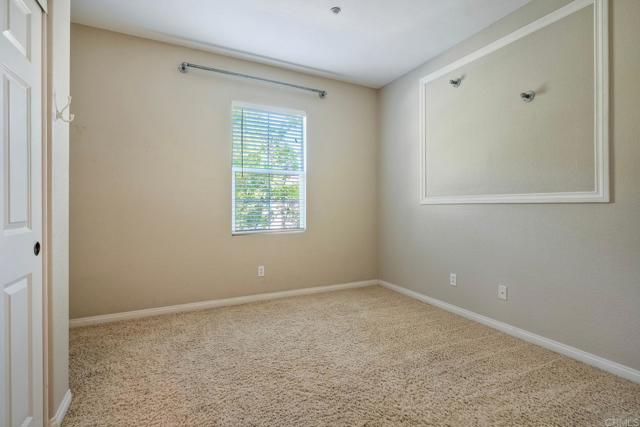 1367 Sky Ridge, San Marcos CA: https://media.crmls.org/mediaz/869cf476-b9fb-4115-a32b-7790e8a1203d.jpg