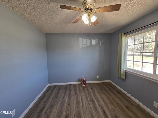 Detail Gallery Image 12 of 13 For 18534 Symeron Rd, Apple Valley,  CA 92307 - 3 Beds | 2 Baths