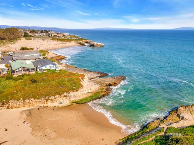 2395 Delaware Avenue, Santa Cruz CA: https://media.crmls.org/mediaz/869e4063-30ca-4967-978a-3f361073bae9.jpg