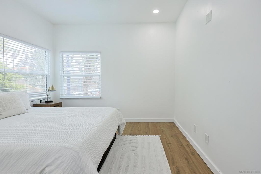 MLS #250030466SD img 23