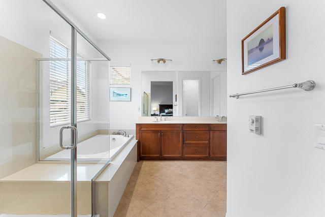 Image 21 of 48 For 42897 Cusino Court